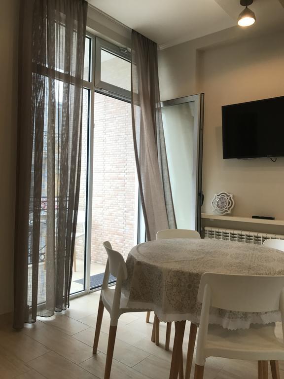 Piazza Apartment Batumi Kültér fotó
